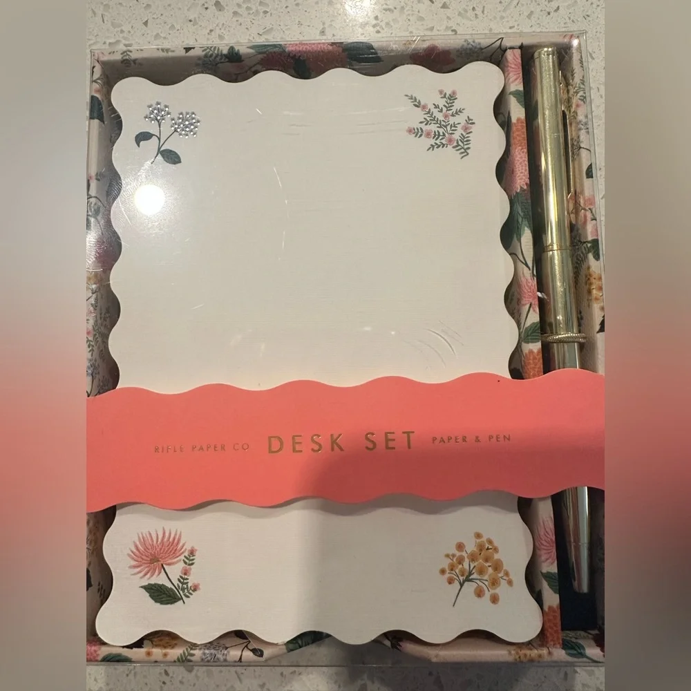 Rifle Paper Co. Floral Desk Set / Note writing set NWT - Picture 5 of 7